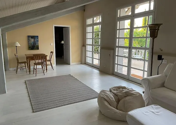 Villa La Bourdette - Elegantes Herrenhaus Im Boutique Stil *